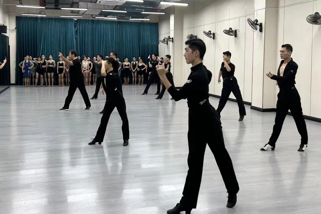 實(shí)訓(xùn)實(shí)習(xí)